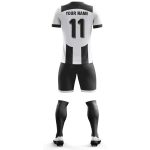 Soccer uniform - Image 3
